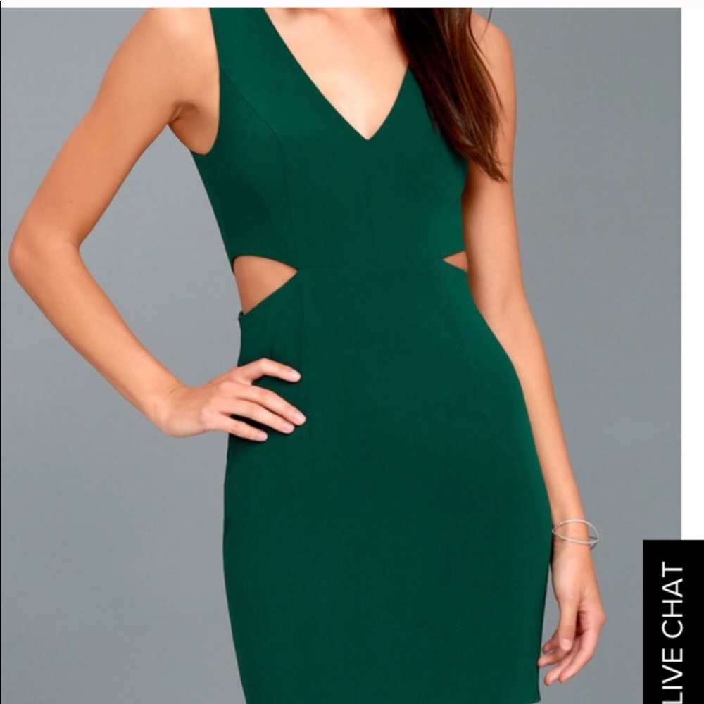 Lulu’s green dress